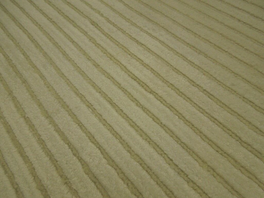 4 x 6 Area Rug Ivory Modern Handmade Plush Viscose Artificial Silk