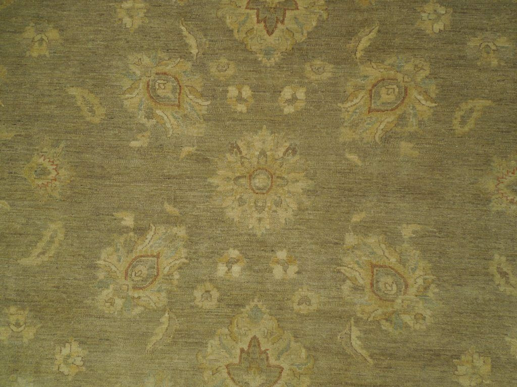 10 x 13'5 Antique Look Transitional Chobi Rug