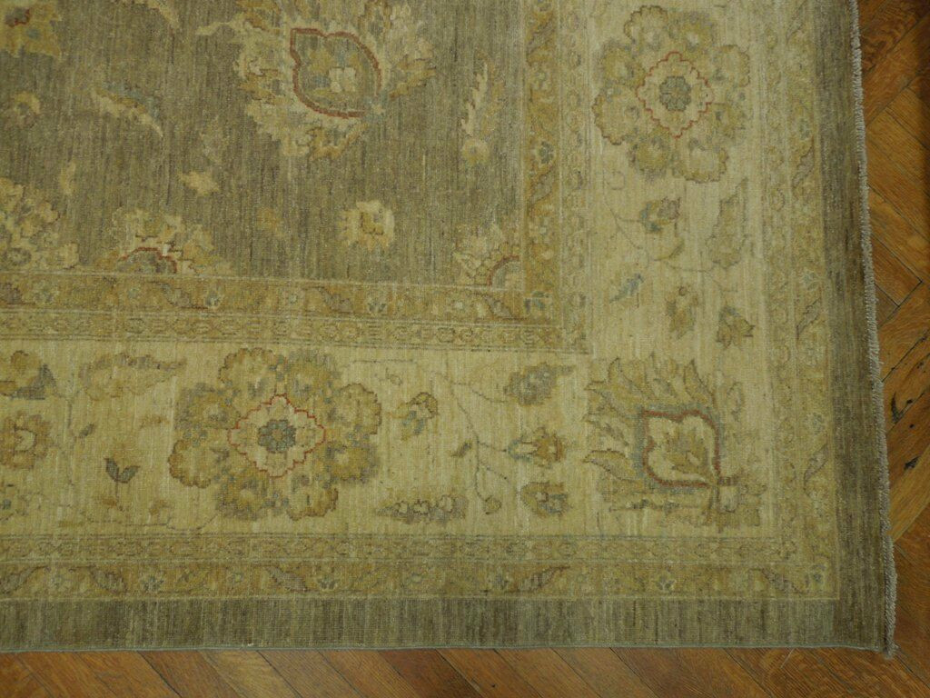 10 x 13'5 Antique Look Transitional Chobi Rug