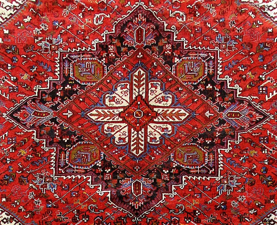 10 x 13 Geometric Persian Heriz Rug