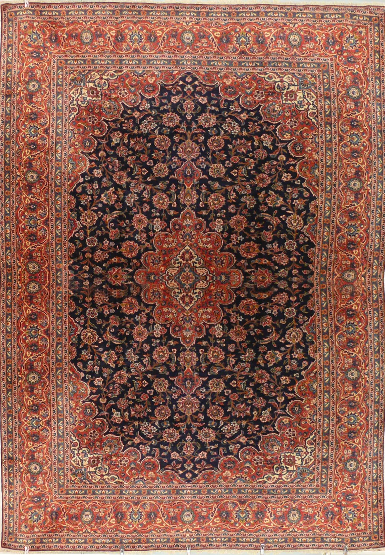 9'8 x 14'8 Persian Kashan Rug full view