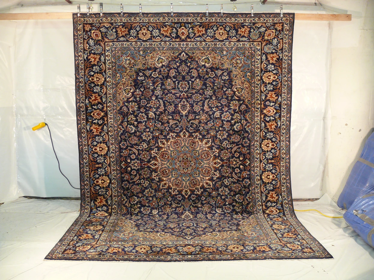 9'5" x 13'6" Persian Kashan Rug