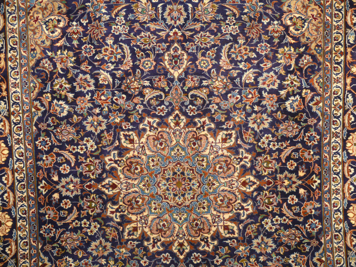 9'5" x 13'6" Persian Kashan Rug