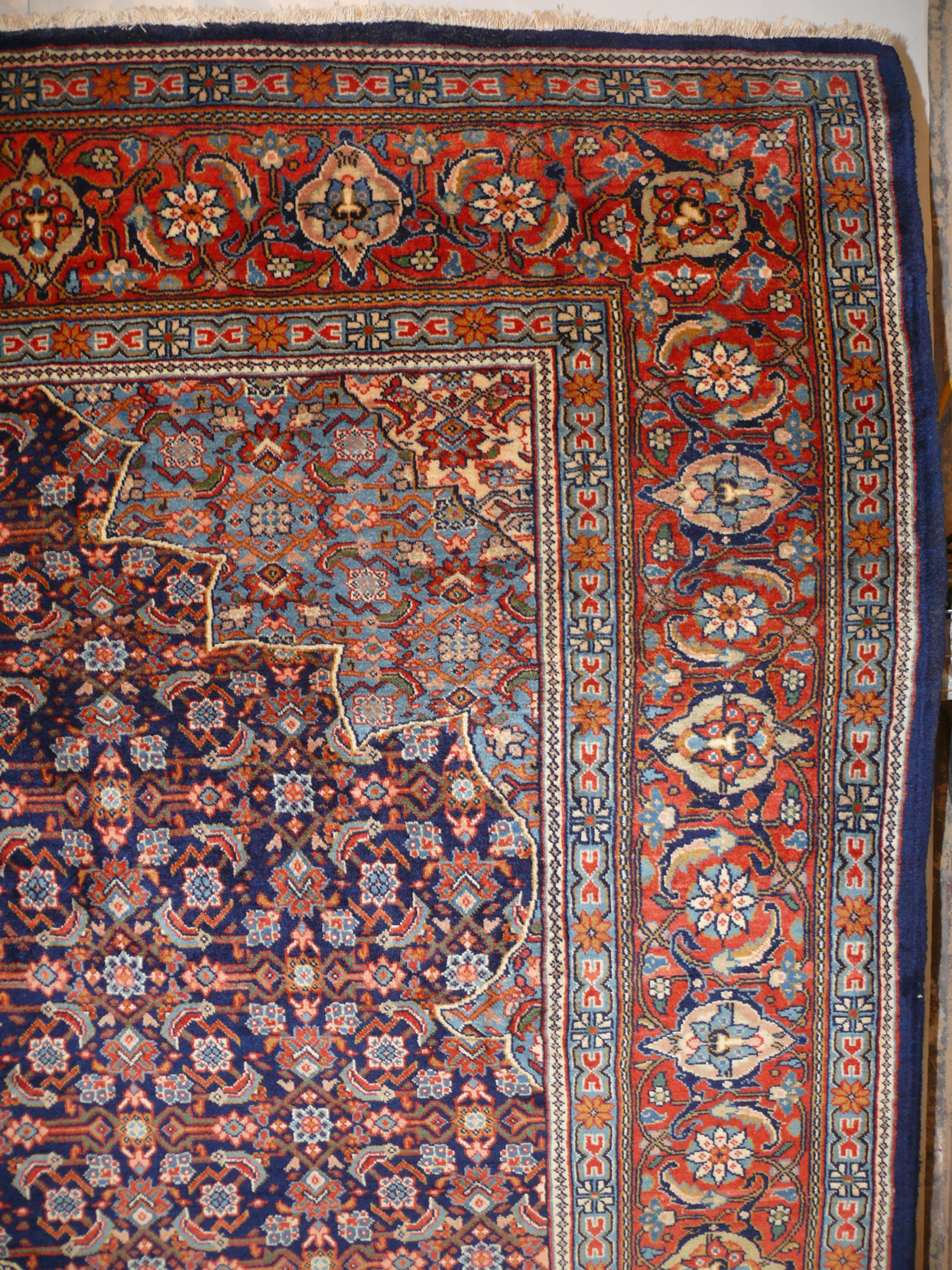 7'5 x 10'6 Persian Sarough Rug
