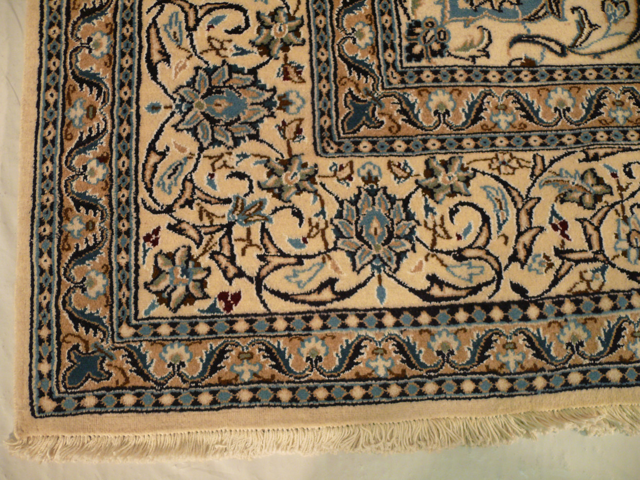 8'2" x 11'4" Persian Nain Rug