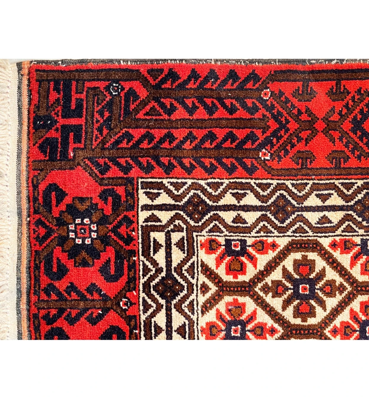 2'8" x 5'3" Persian Baluch Rug