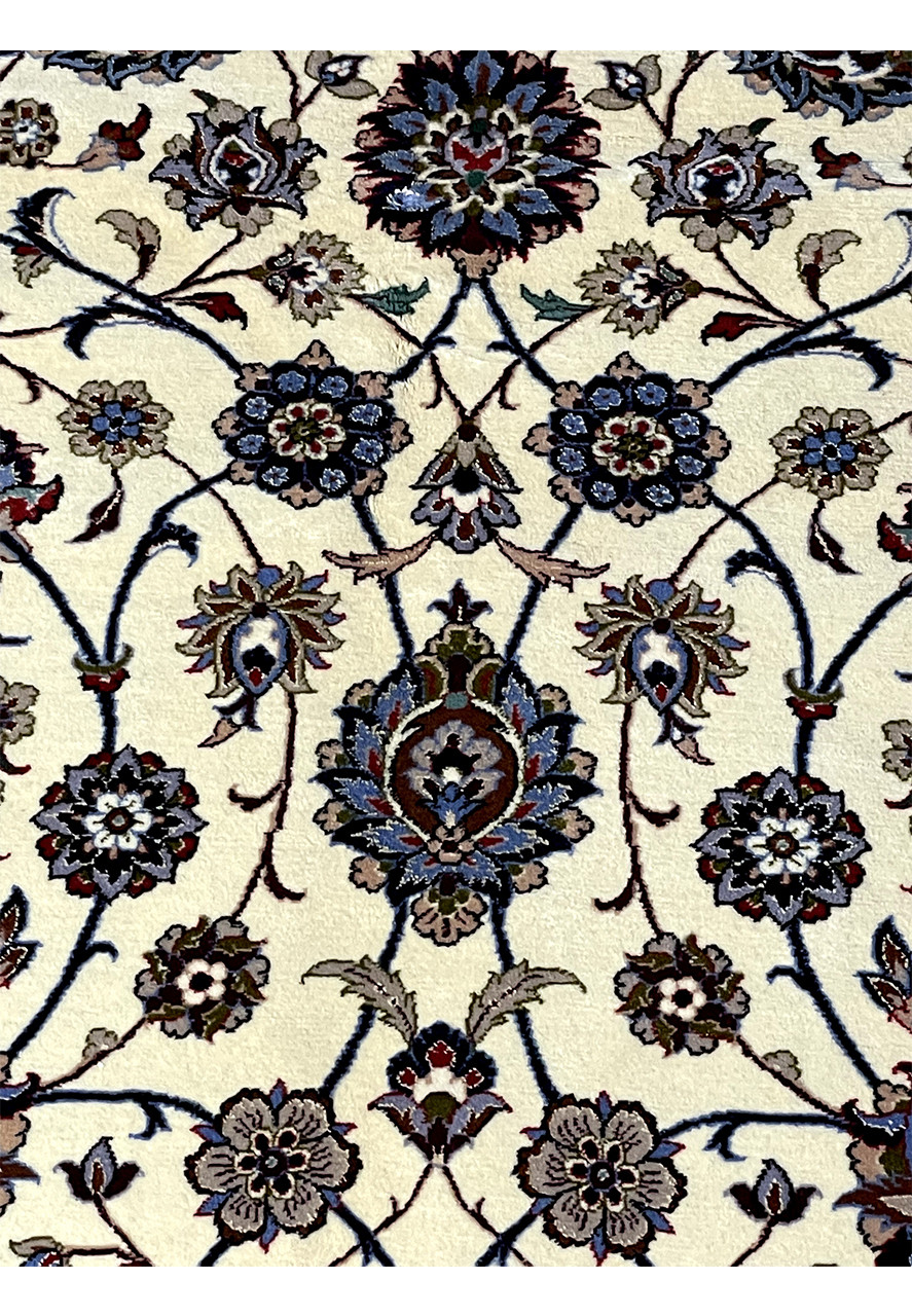 Details Persian Isfahan Wool and Silk