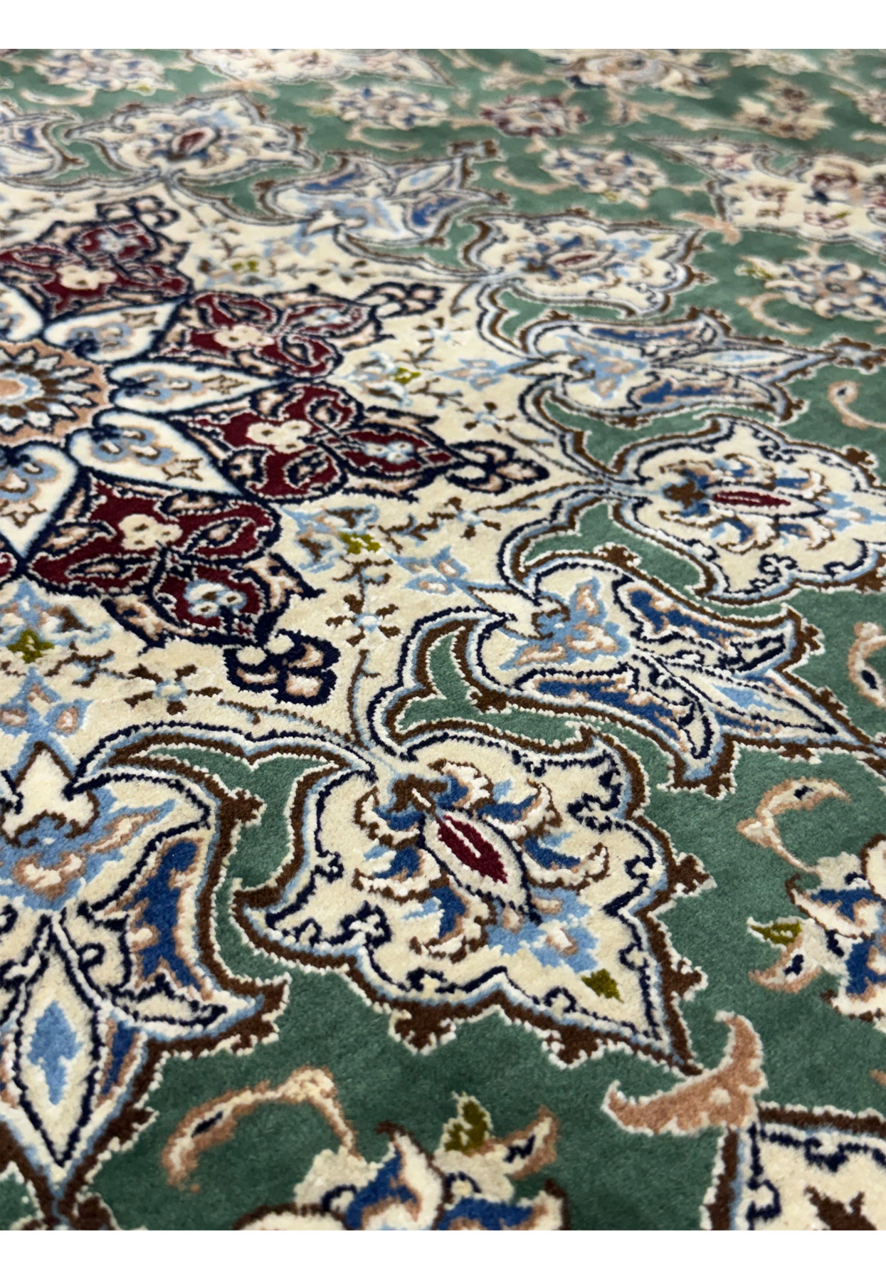 9x9 Nain 6LA Persian Rug - Free Shipping & Returns in All 50