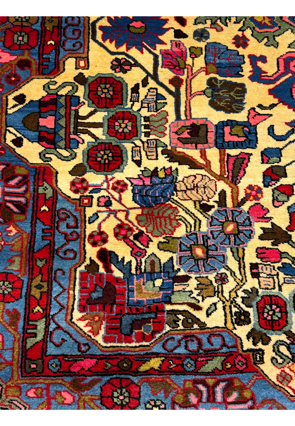 Close-up of border design on Nahavand 3x4 Persian Rug