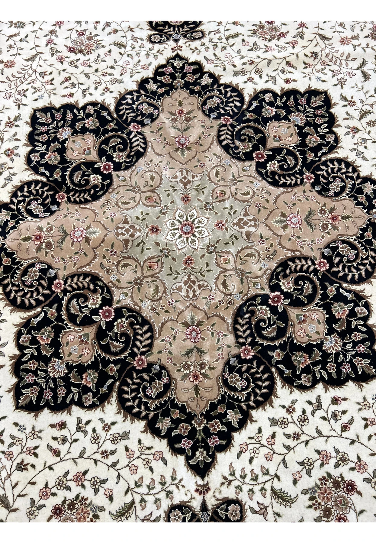 12'5 x 18 Persian Tabriz Rug Medallion Detail Highlighting Silk Highlights and Exquisite Craftsmanship