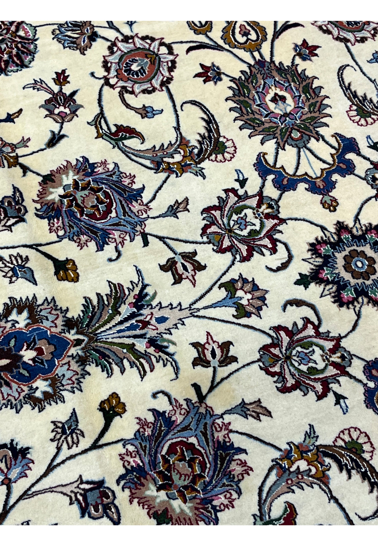 Detailed backside view of Persian Mashad rug foundation highlighting dense knot structure and high-quality wool weaving