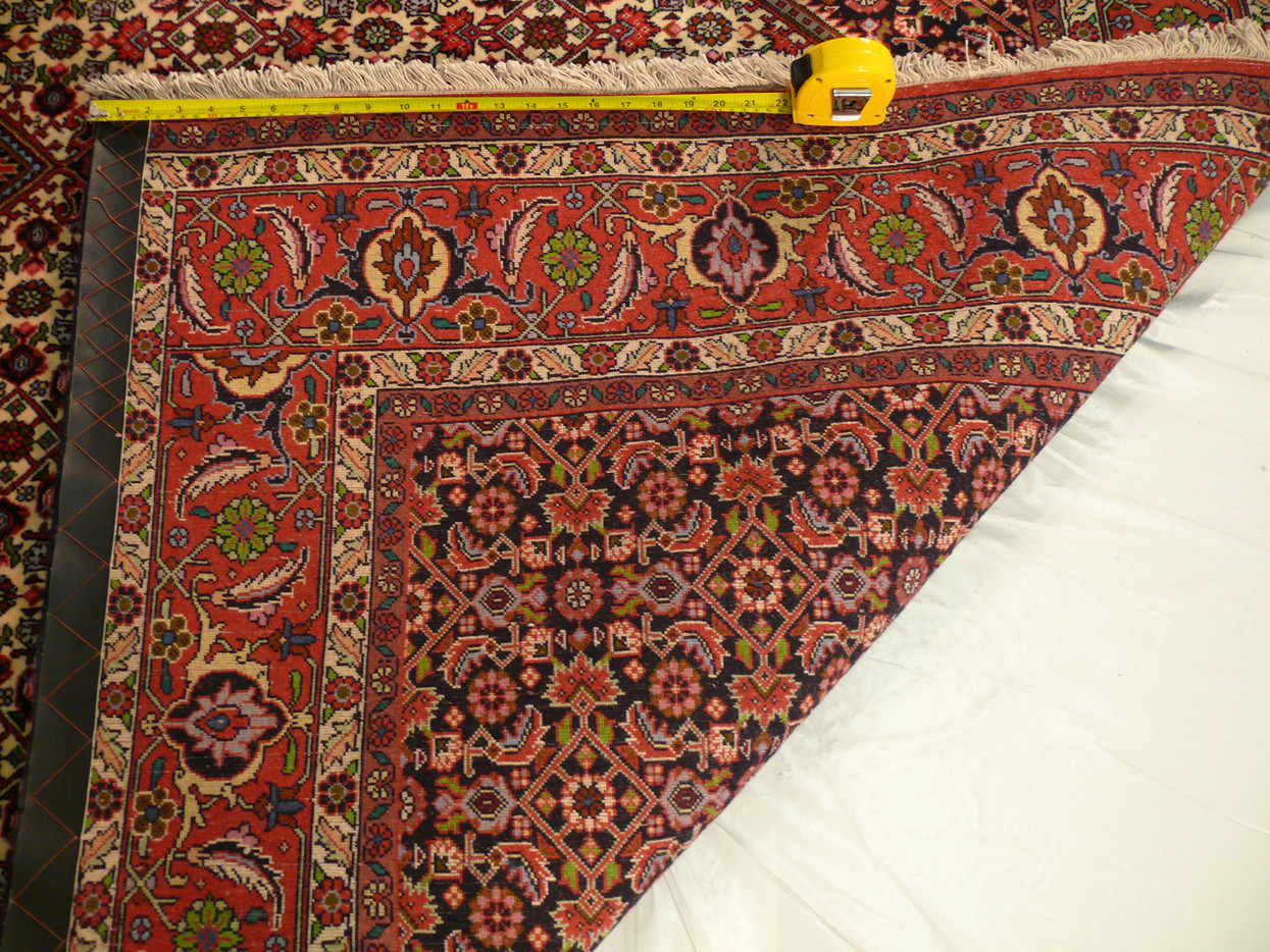 7 x 10 Persian Bijdar Rug Mahi Design