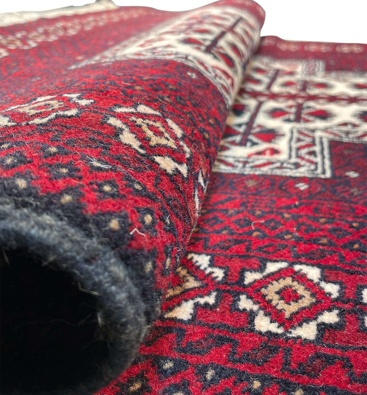 2'8" x 4'5" Persian Baluch Rug