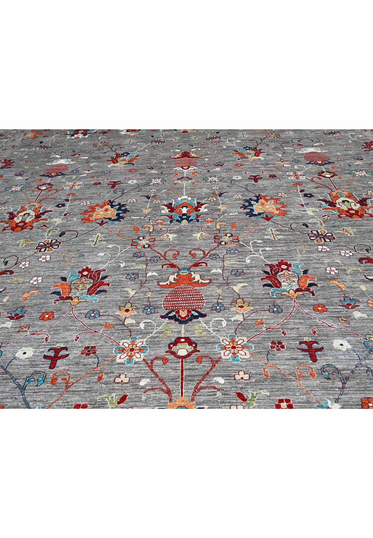 18'3" x 23'9" Sultani field detail with palmettes, rosettes, and vinescroll lattice in jewel tones