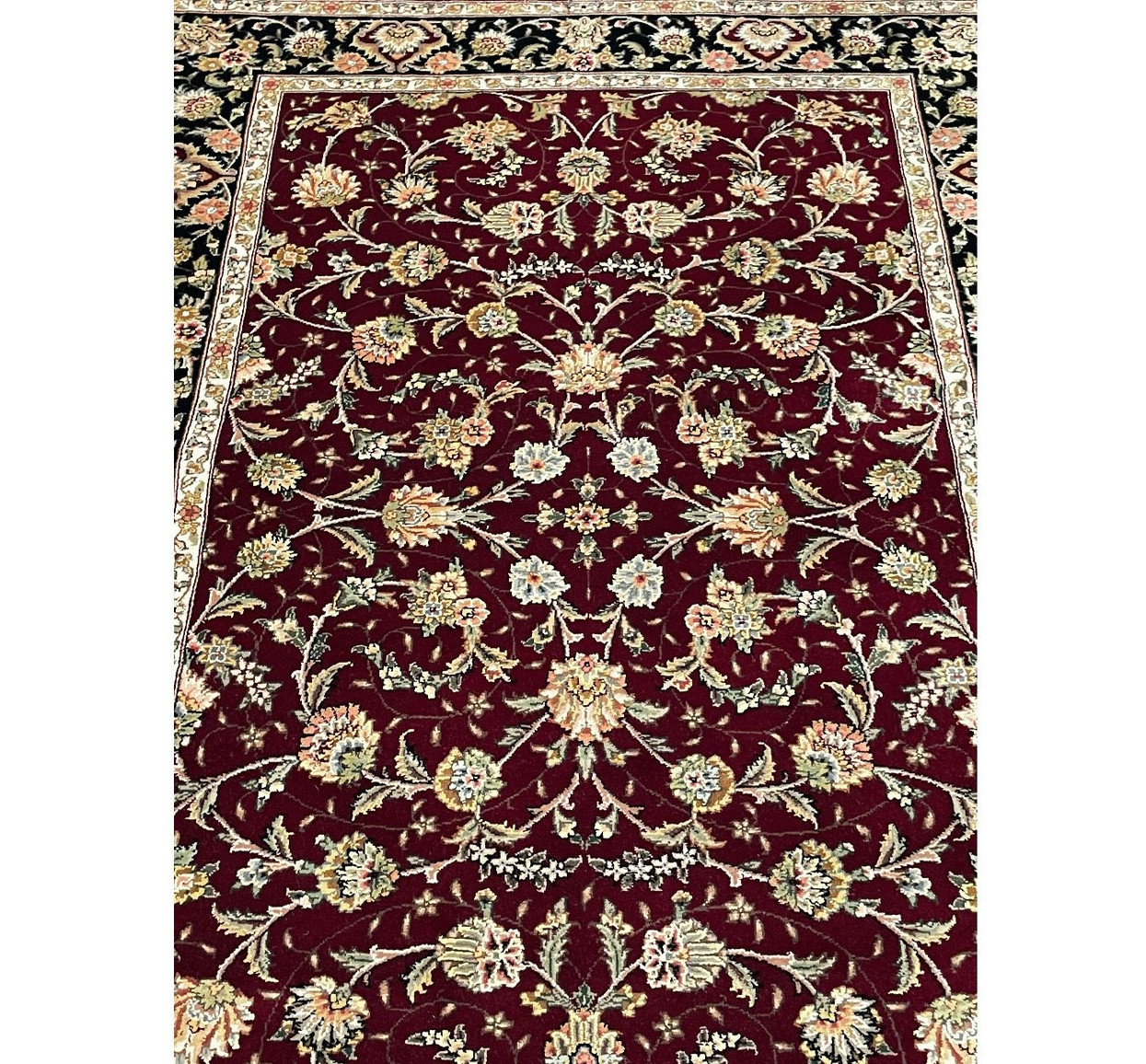 4 x 6 Oriental Agra Rug