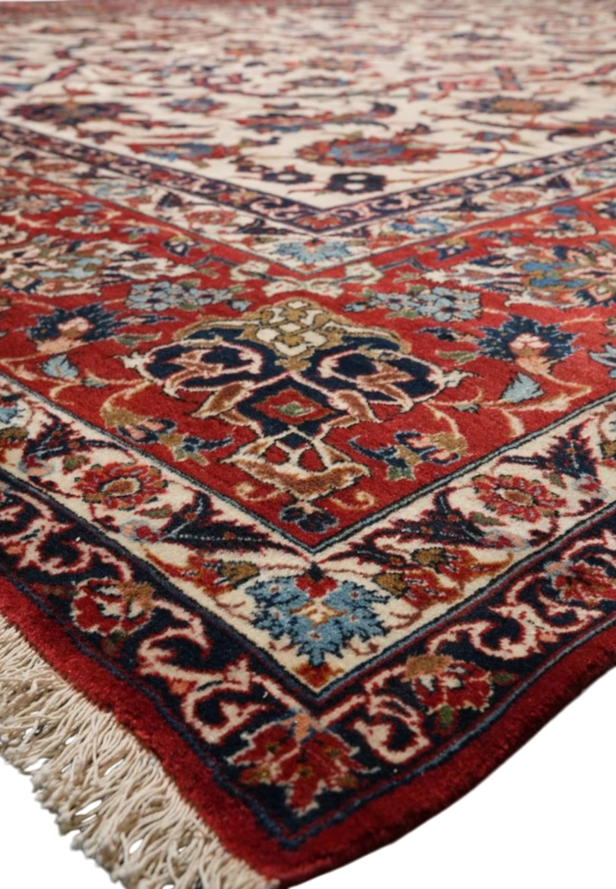 Border close up showing fine drawing and silk highlights at roughly 400 knots per square inch
