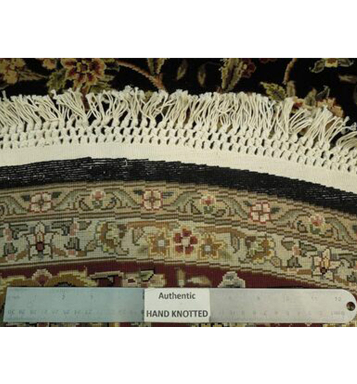 7 x 7 Round Sarough Oriental Rug Wool & Silk