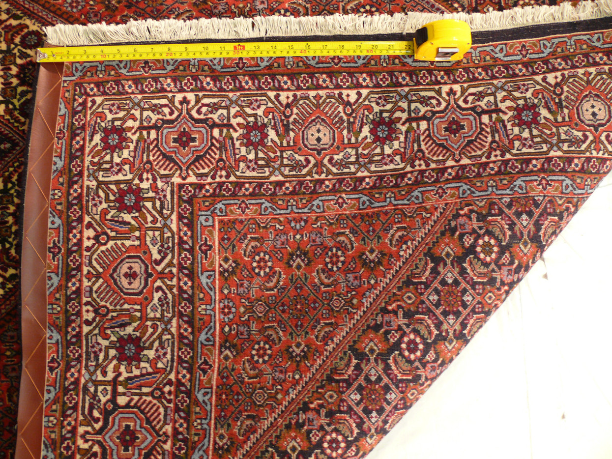 7 x 10'2 Persian Bijar Rug