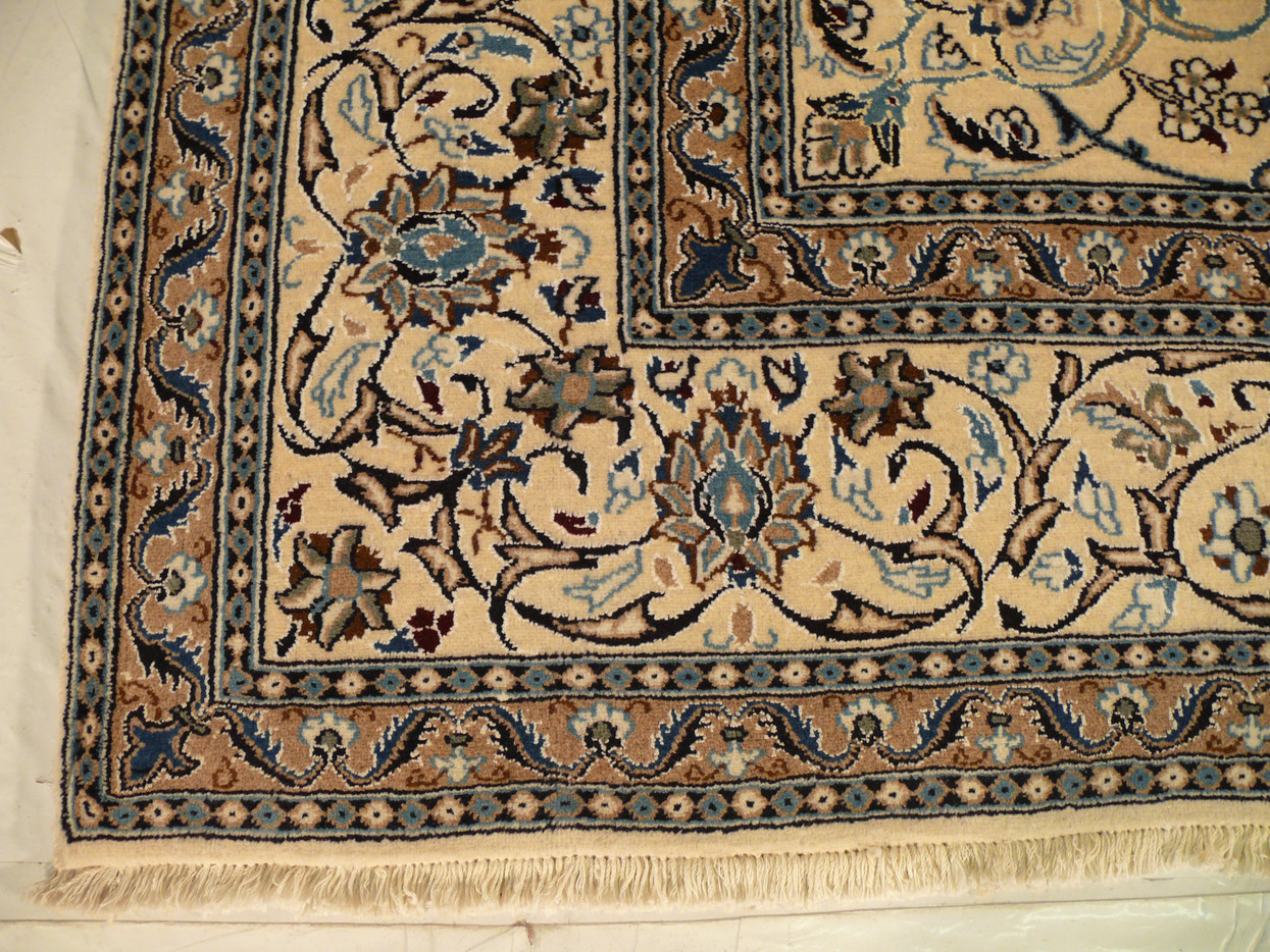 8 x 11'4" Persian Nain Rug 1