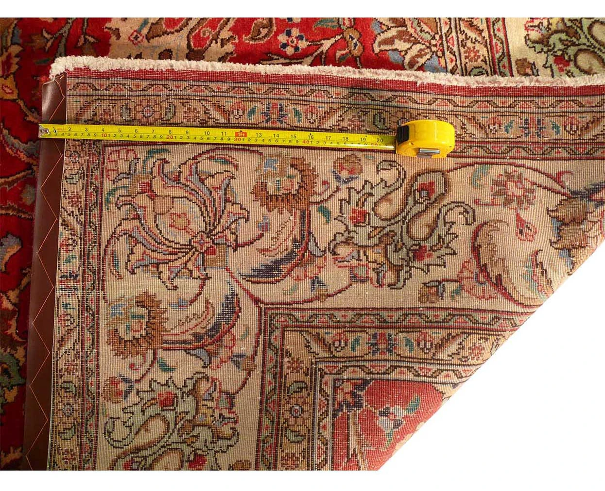 9'8" x 13'4" Persian Tabriz Rug