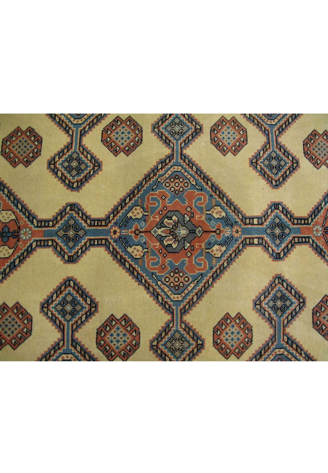 6 x 9 Geometric Oriental Bokhara Soft Wool Rug