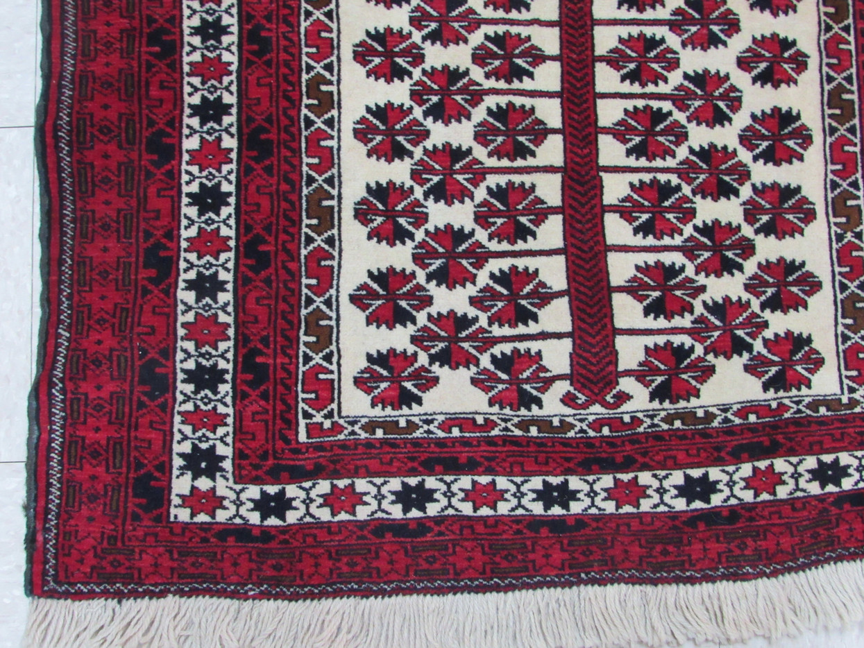 3'3" x 4'8" Persian Baluch Tribal Rug