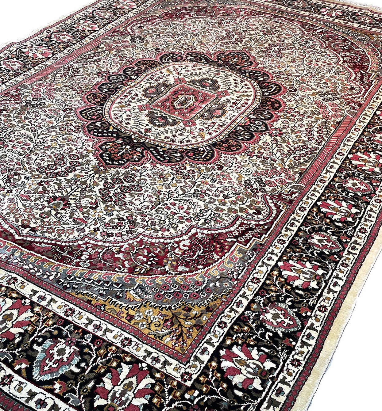 6 x 9 Oriental Kashmiri Silk Rug