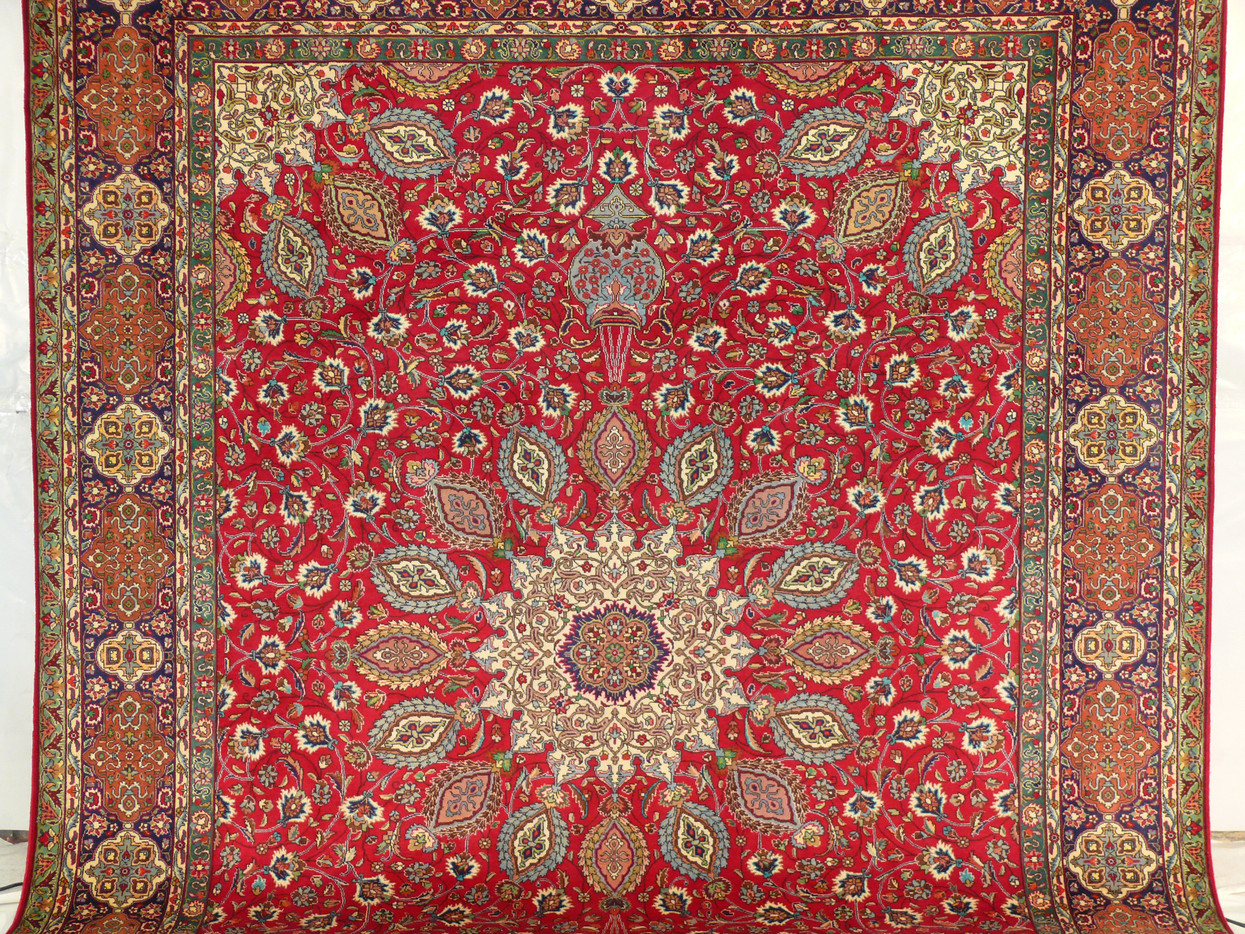 Medallion of a 9x12 Tabriz Persian Rug