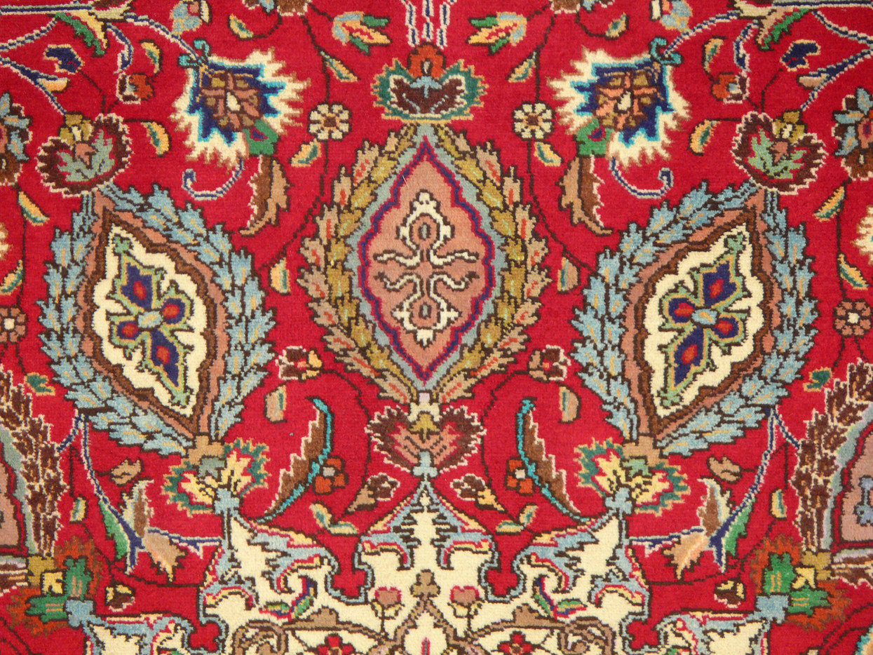 9'9" x 12'9" Persian Tabriz Rug