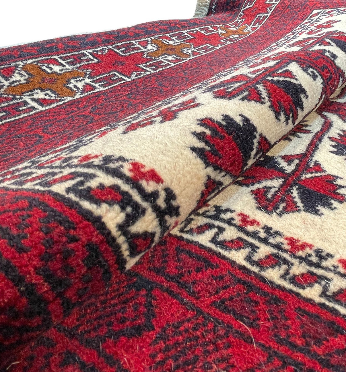 3'2" x 4'5" Persian Baluch Rug