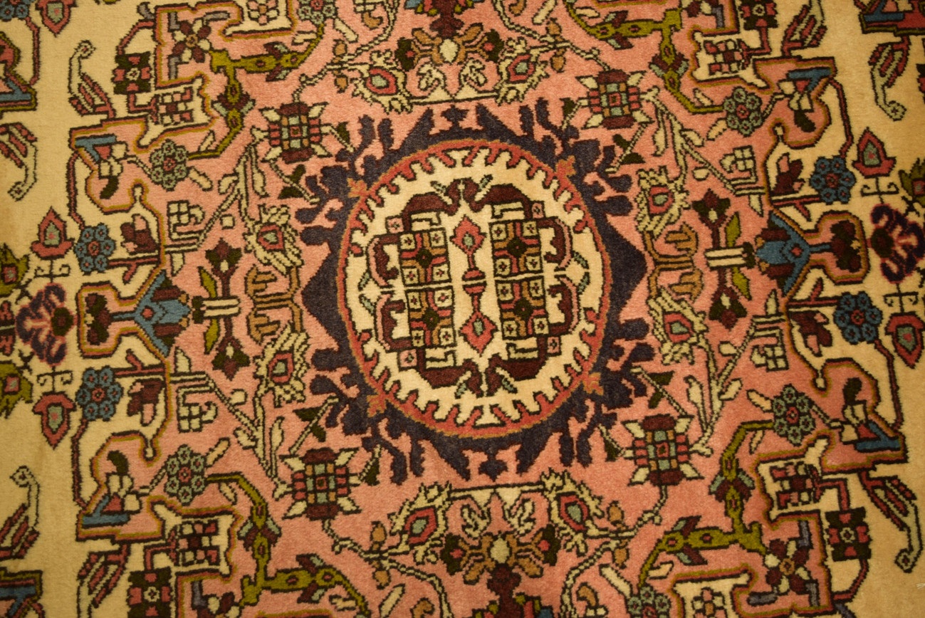 4'4" x 6'6" Persian Tafresh Premium Rug