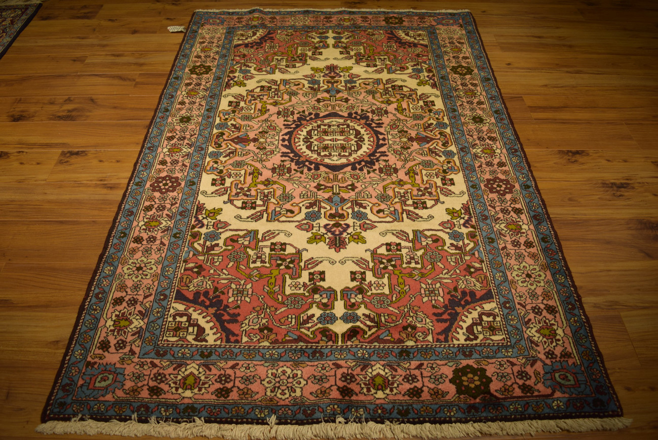 4'4" x 6'6" Persian Tafresh Premium Rug