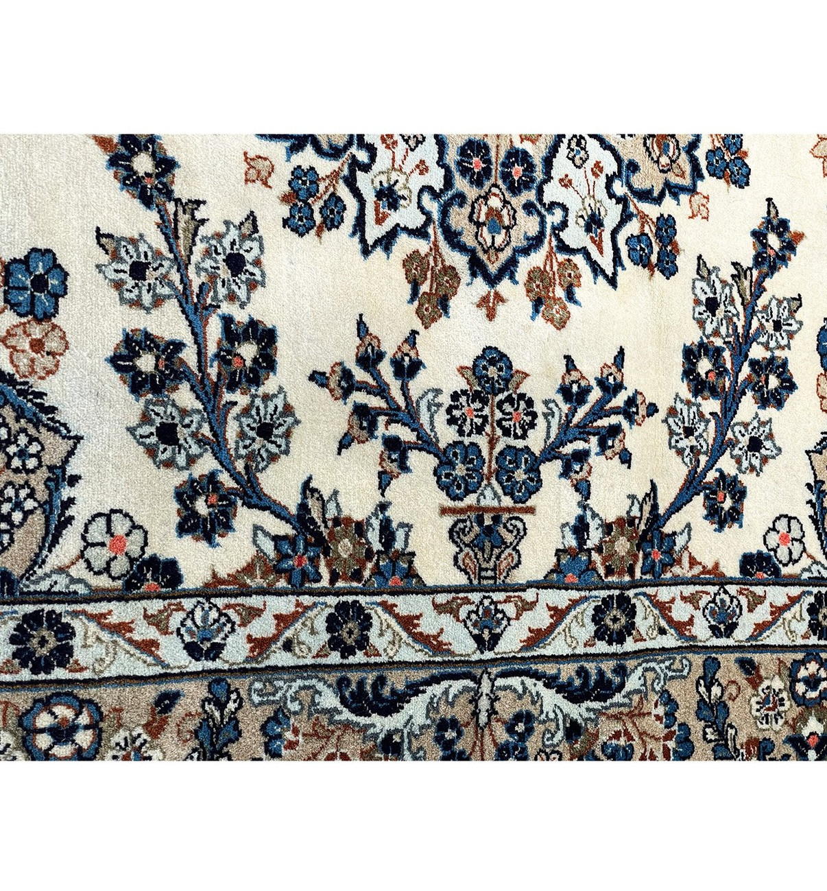 6'7" x 6'7" Persian Kashan Square Rug