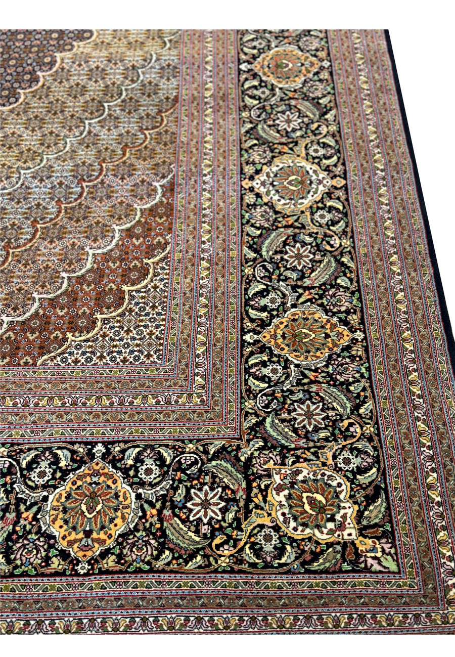 Full side view of the 11'7 x 16'6 Persian Tabriz Mahi rug, with a focus on the intricate design and rich colors