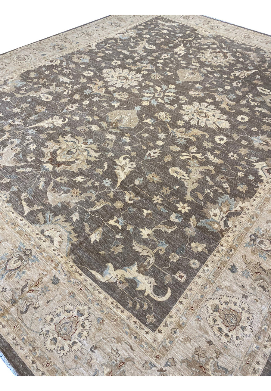 Close-up of the field design on 16 x 20 Chobi Peshawar Rug, showing intricate floral patterns.