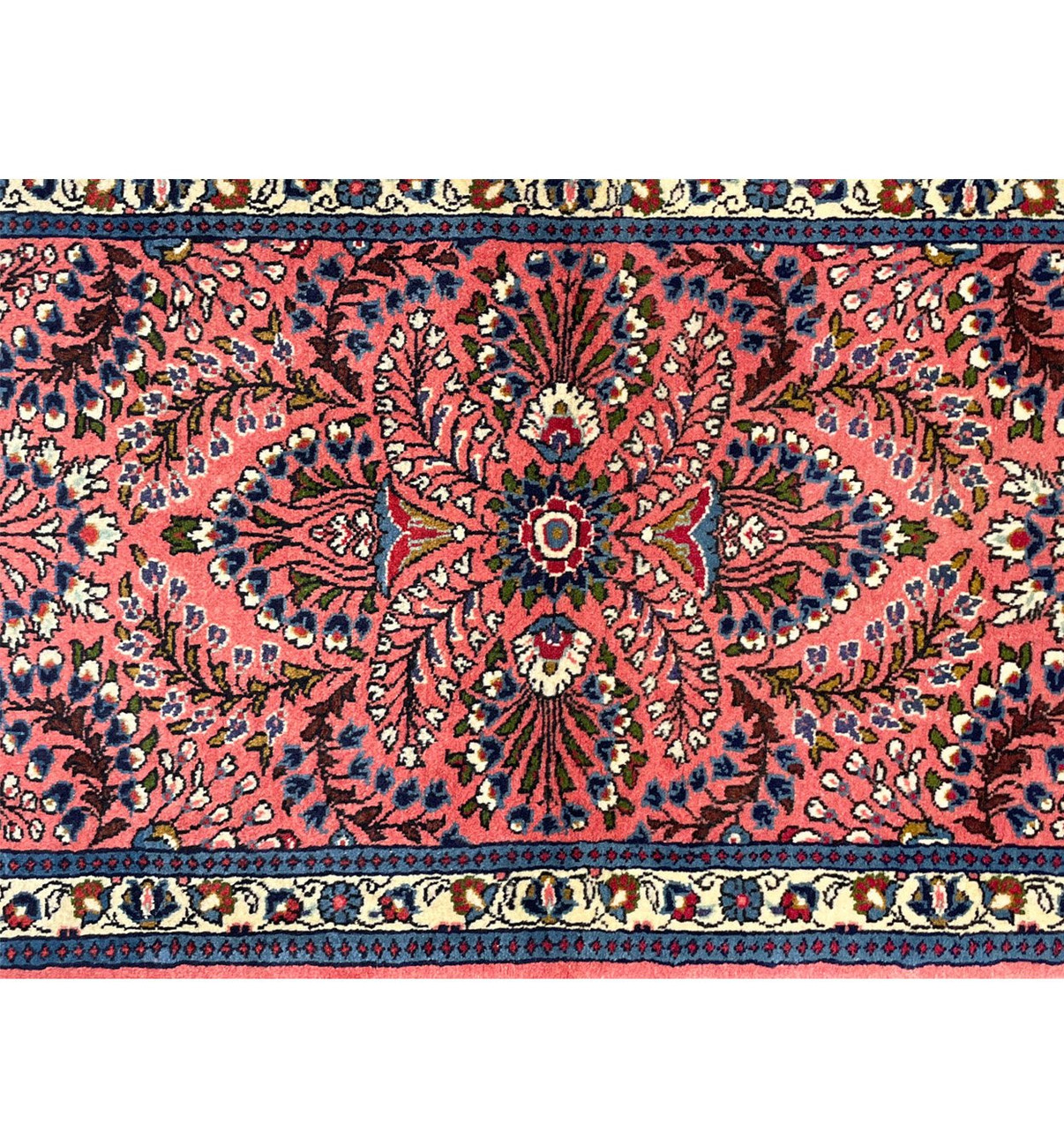2'4 x 4'5 Persian Sarough Rug 1