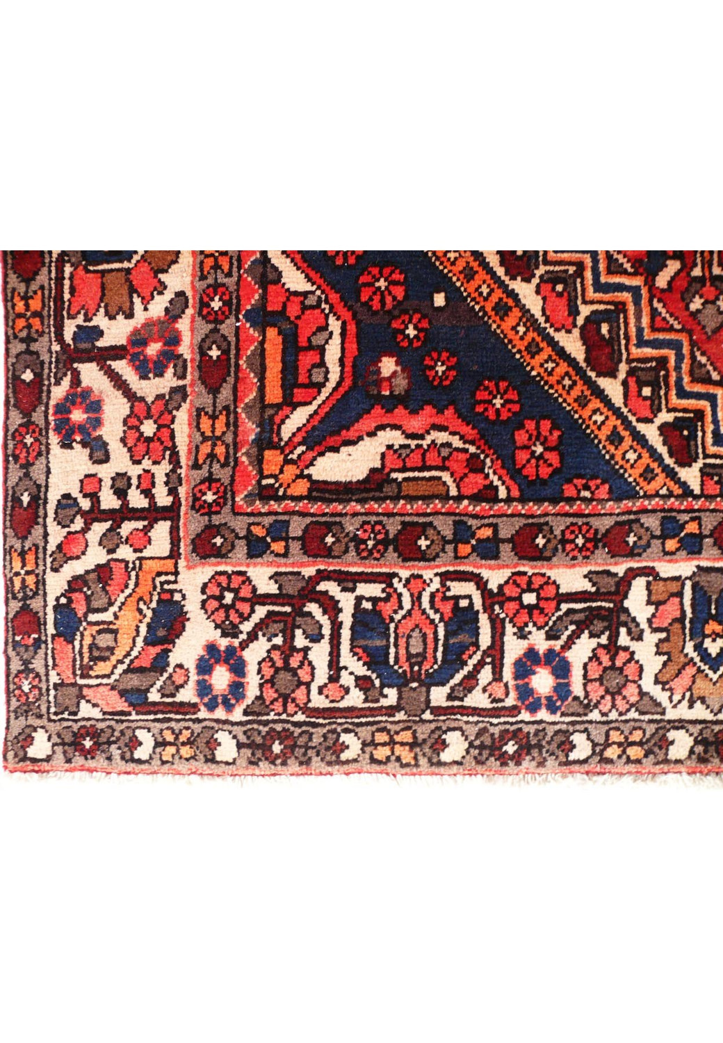 7'2 x 10 Persian Bakhtiari Rug