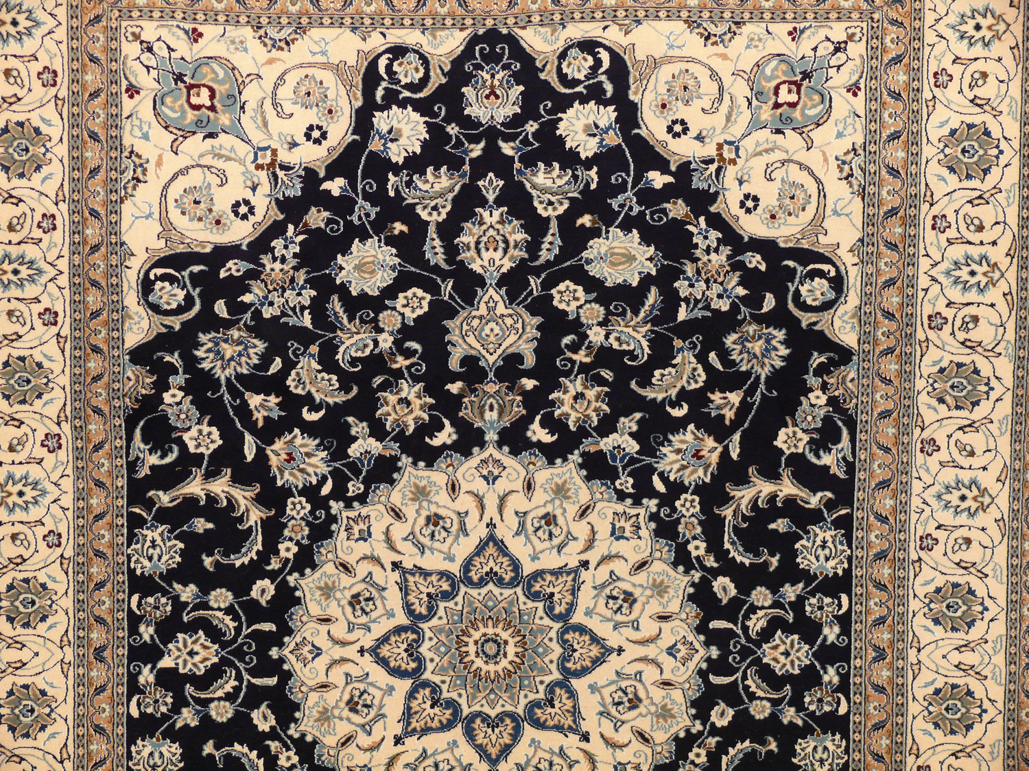 8'1" x 11'7" Persian Nain Rug