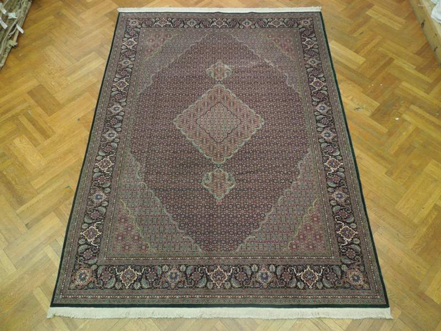 8 x 11 Green Wool & Silk Oriental Classic Mahi Design Rug