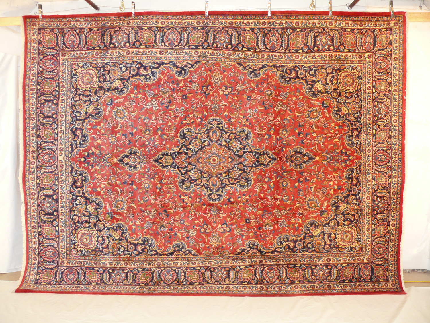 9'6" x 12'7" Persian Kashan Rug