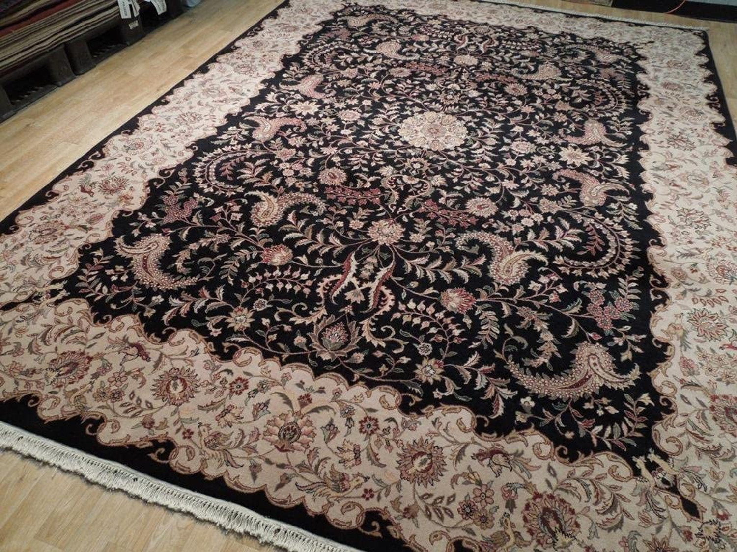 9 x 12 Oriental Tabriz Fine Wool Rug