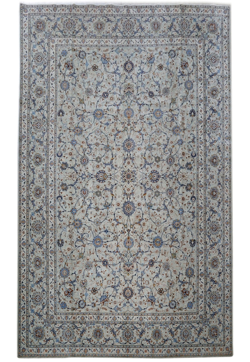 Detailed view of a 11 x 18 Persian Kashan All Over Design Rug, showcasing its intricate patterns and color harmony.