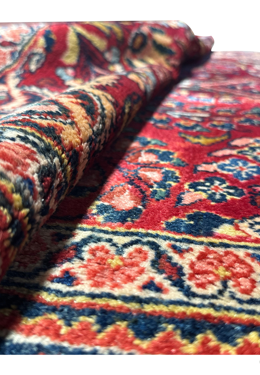 Close-up of the 4x6 Antique Persian Lilihan Rug’s edge and fringe, highlighting the exceptional condition and fine details.