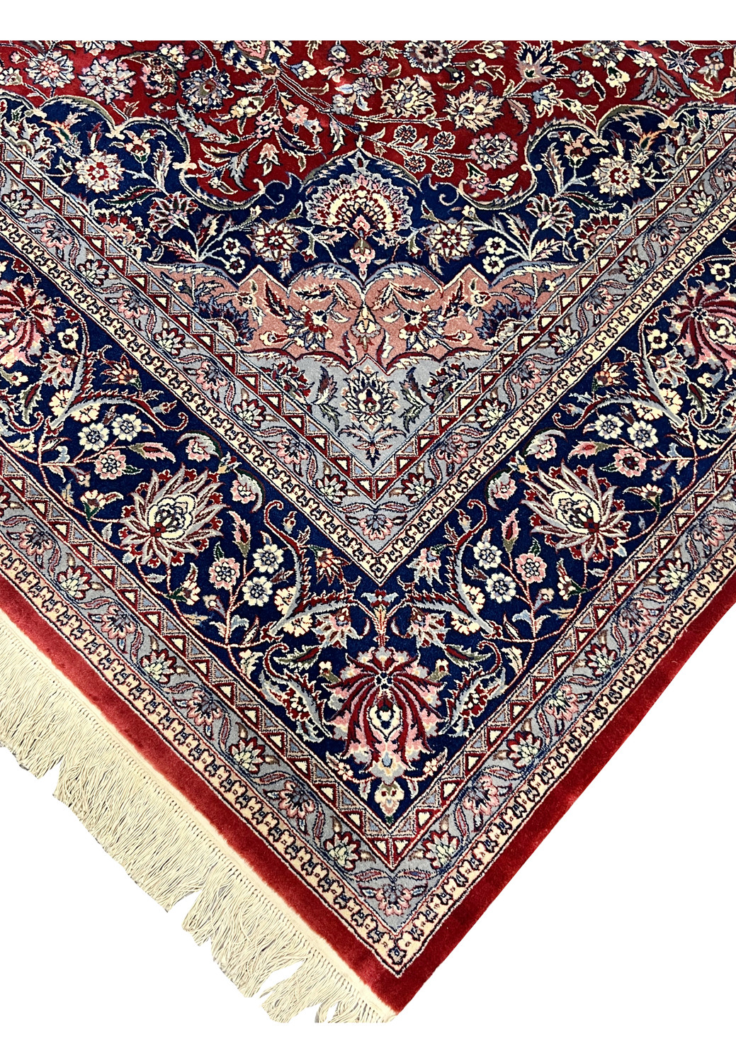 Edge and fringe detail of antique Persian Kashan rug in excellent condition