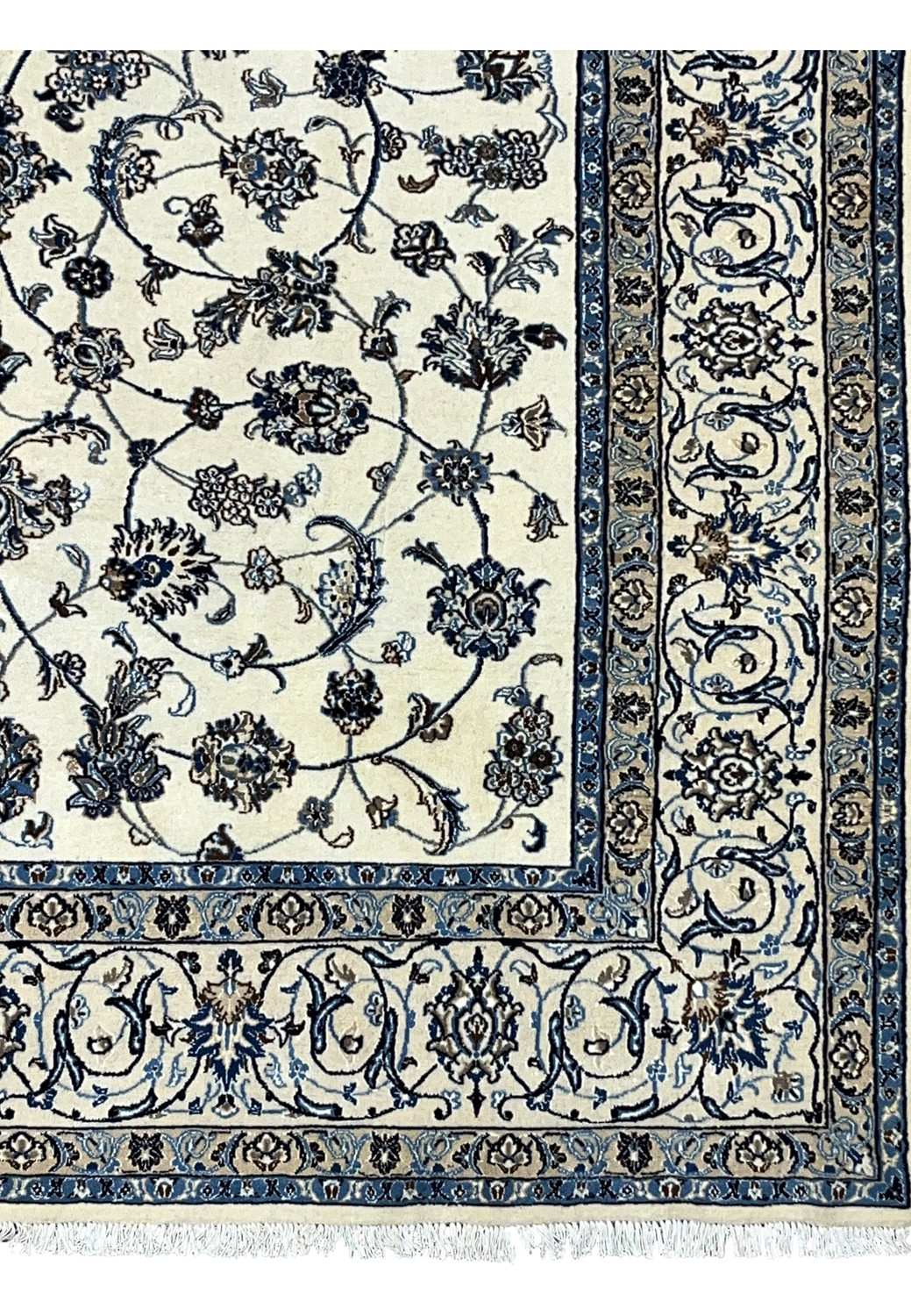 Main border of Persian Nain 9 LA rug with repeating floral motifs in navy and beige