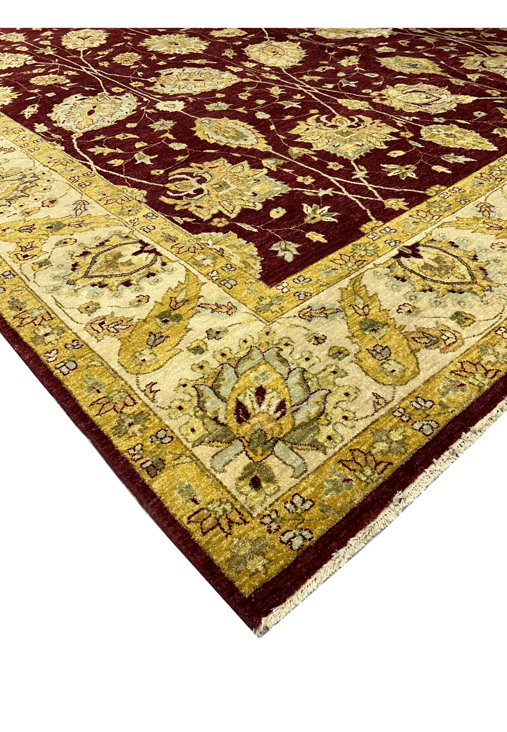 Edge and pile detail of a hand knotted Zigler Chobi Peshawar rug