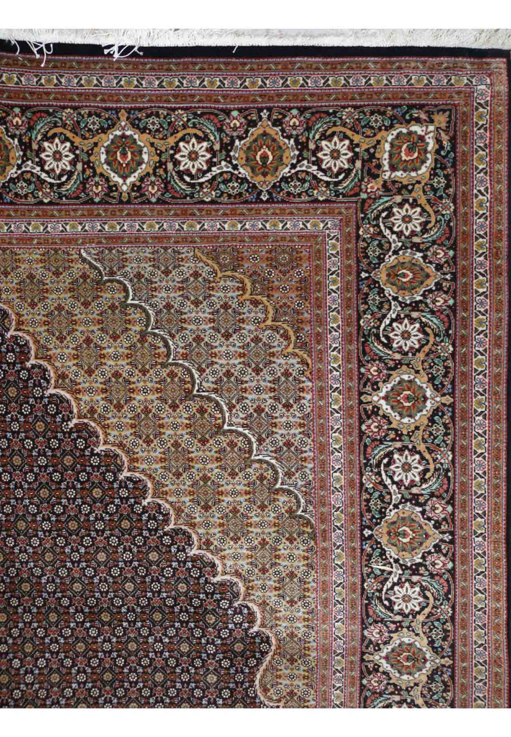 6'8" x 9'8" Persian Tabriz 50 Raj Mahi Design Wool & Silk Rug