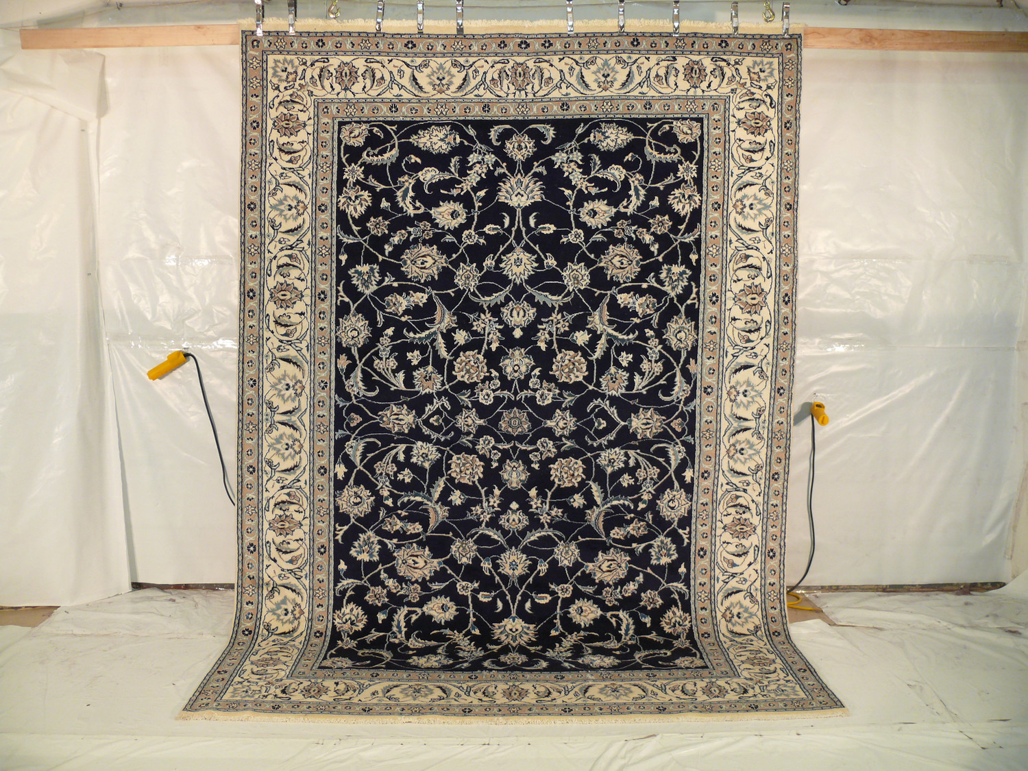8' x 11'5 Persian Nain Rug 8' x 11'5 Persian Nain Rug