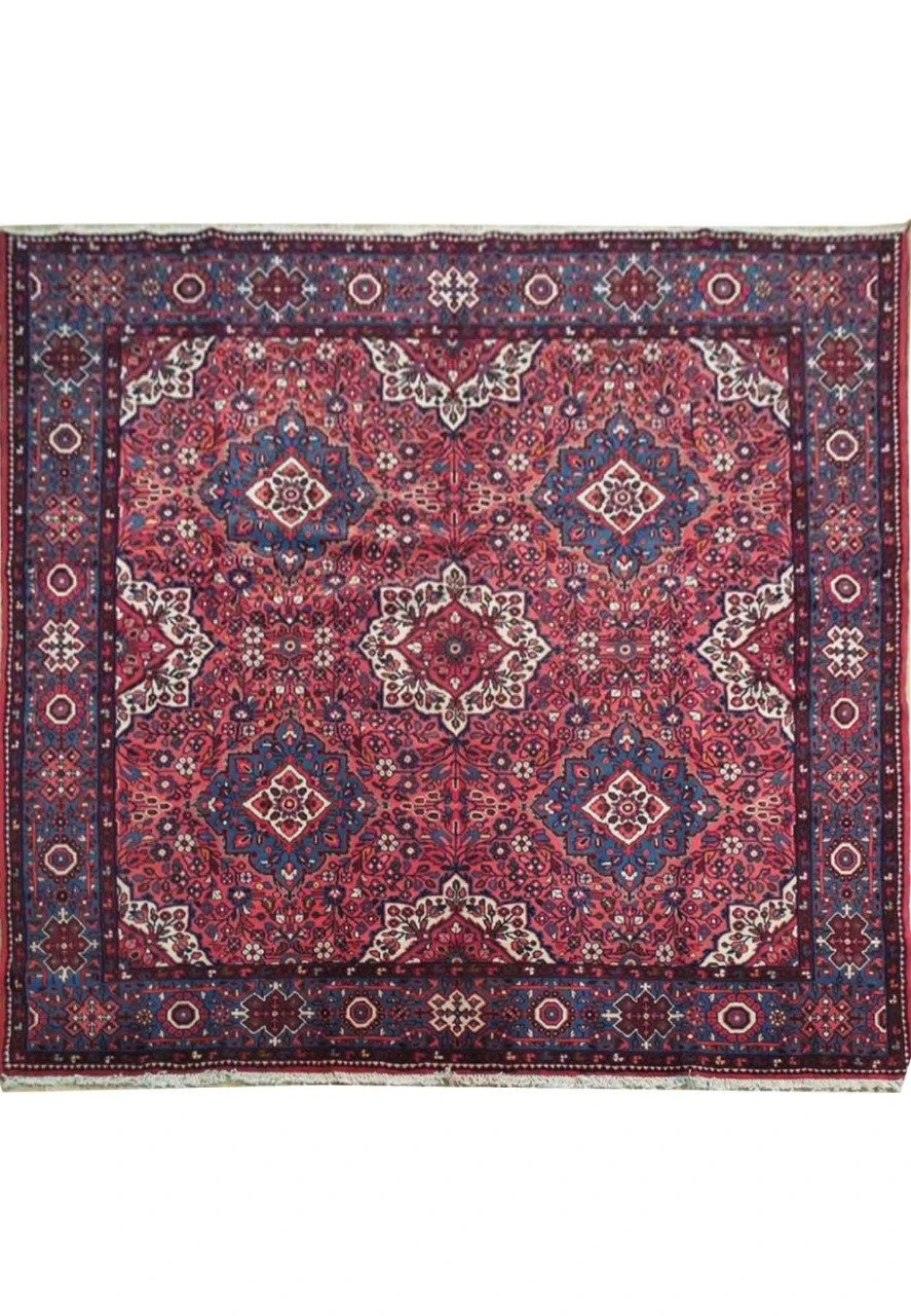 7 x 7 Persian Lilihan Square Rug