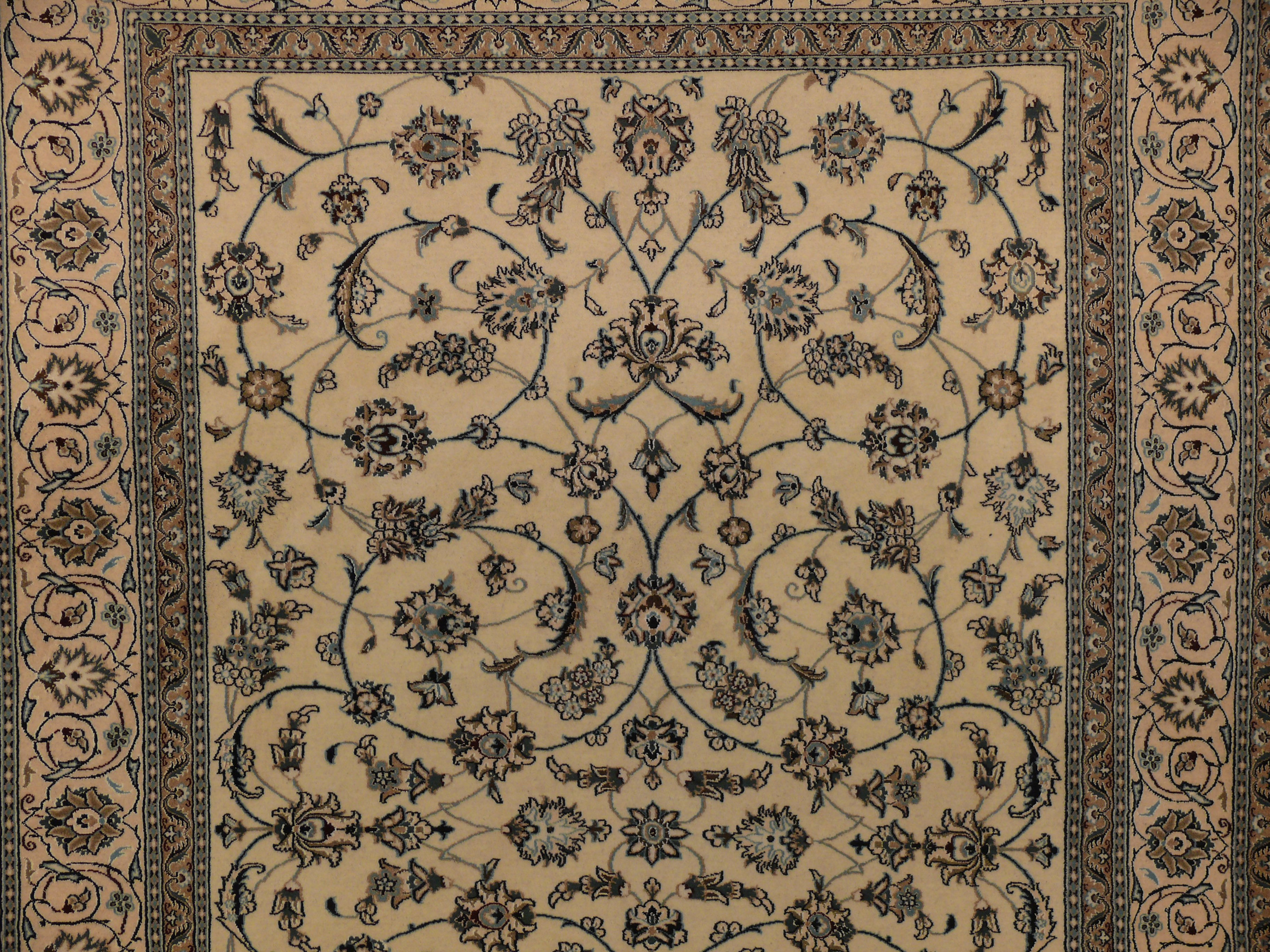 8' x 12' Persian Nain Rug